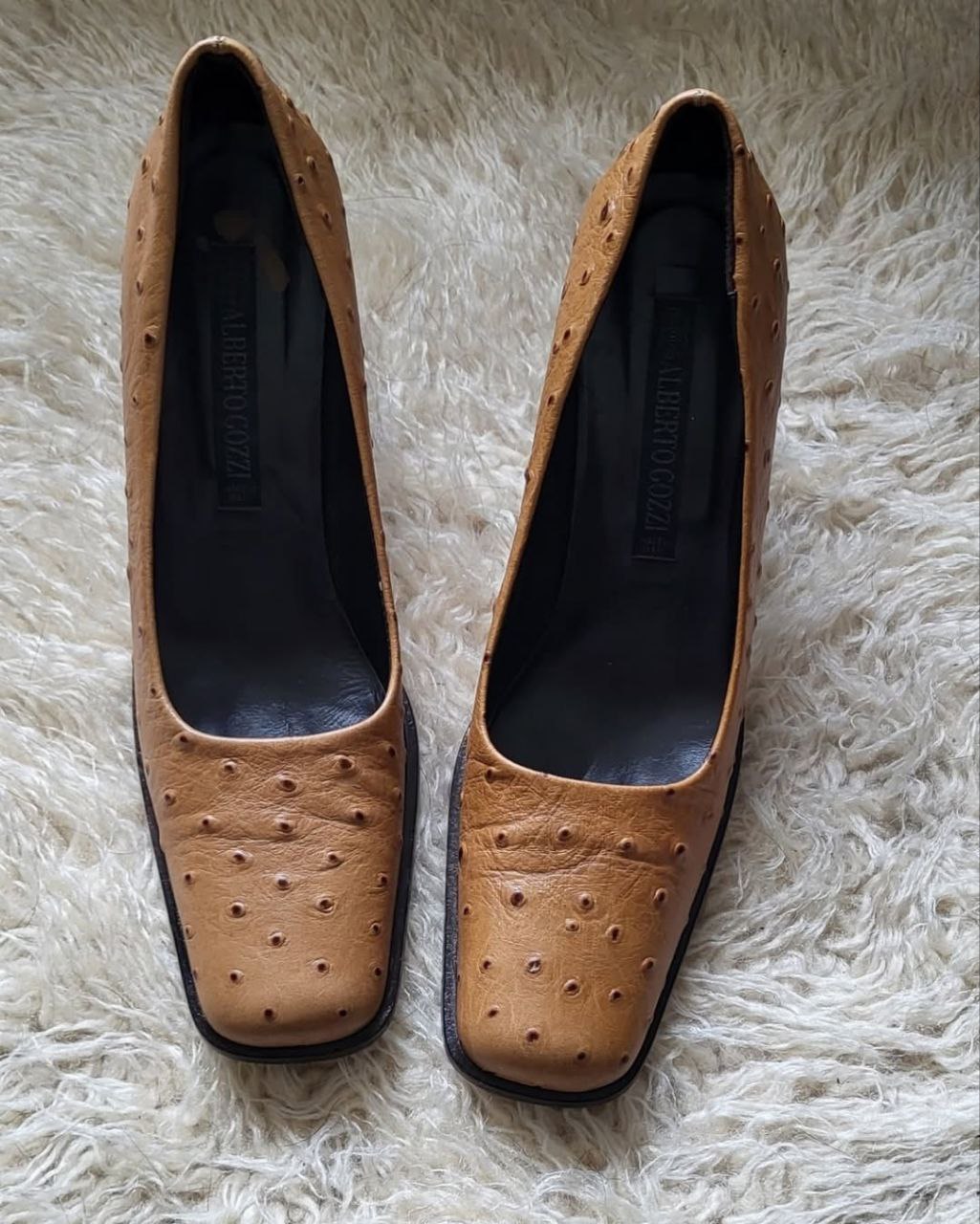Italian leather. Size 38