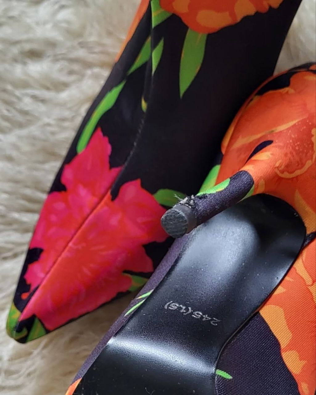 Floral chic. Size 39