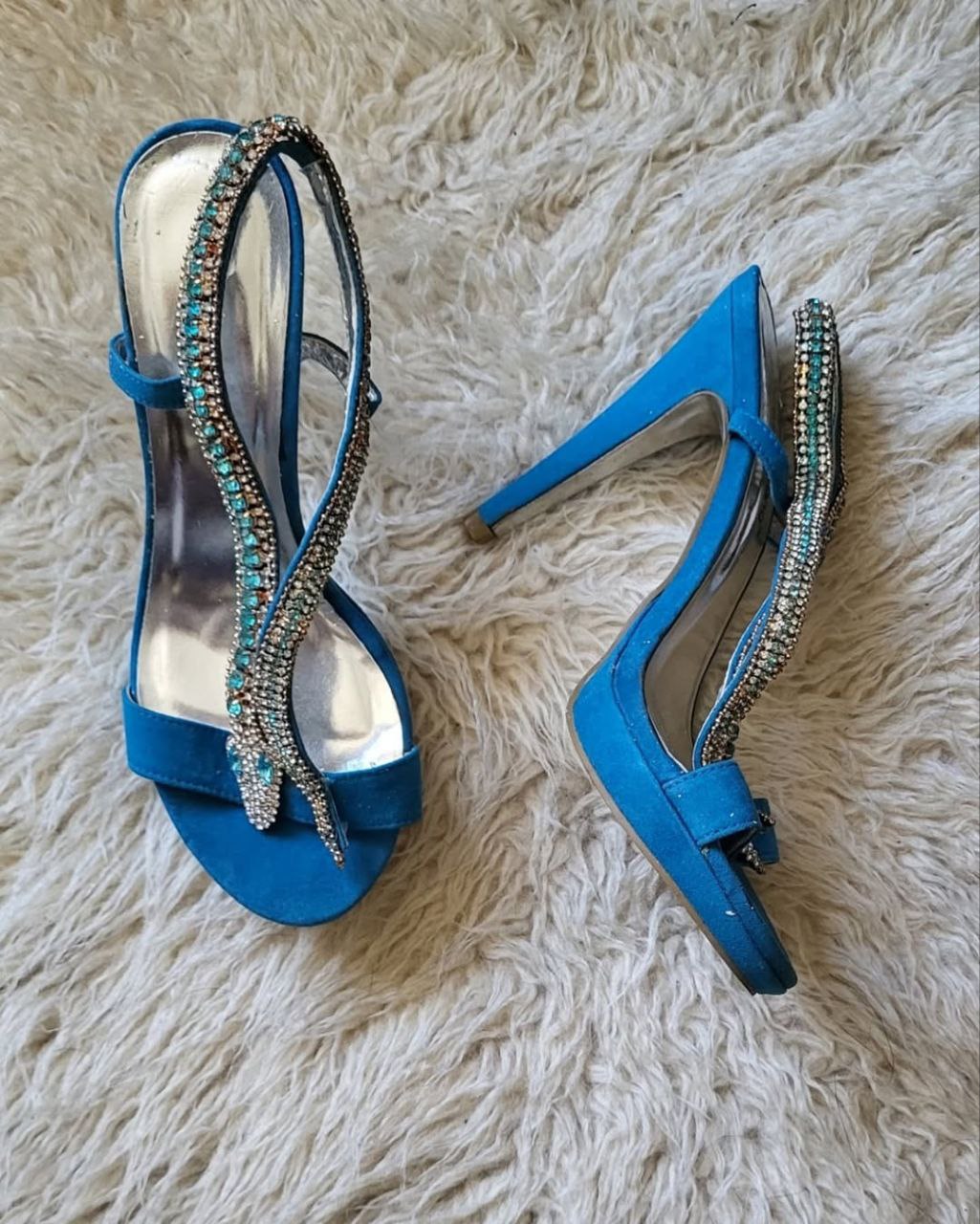 Blue snakes. Size 38