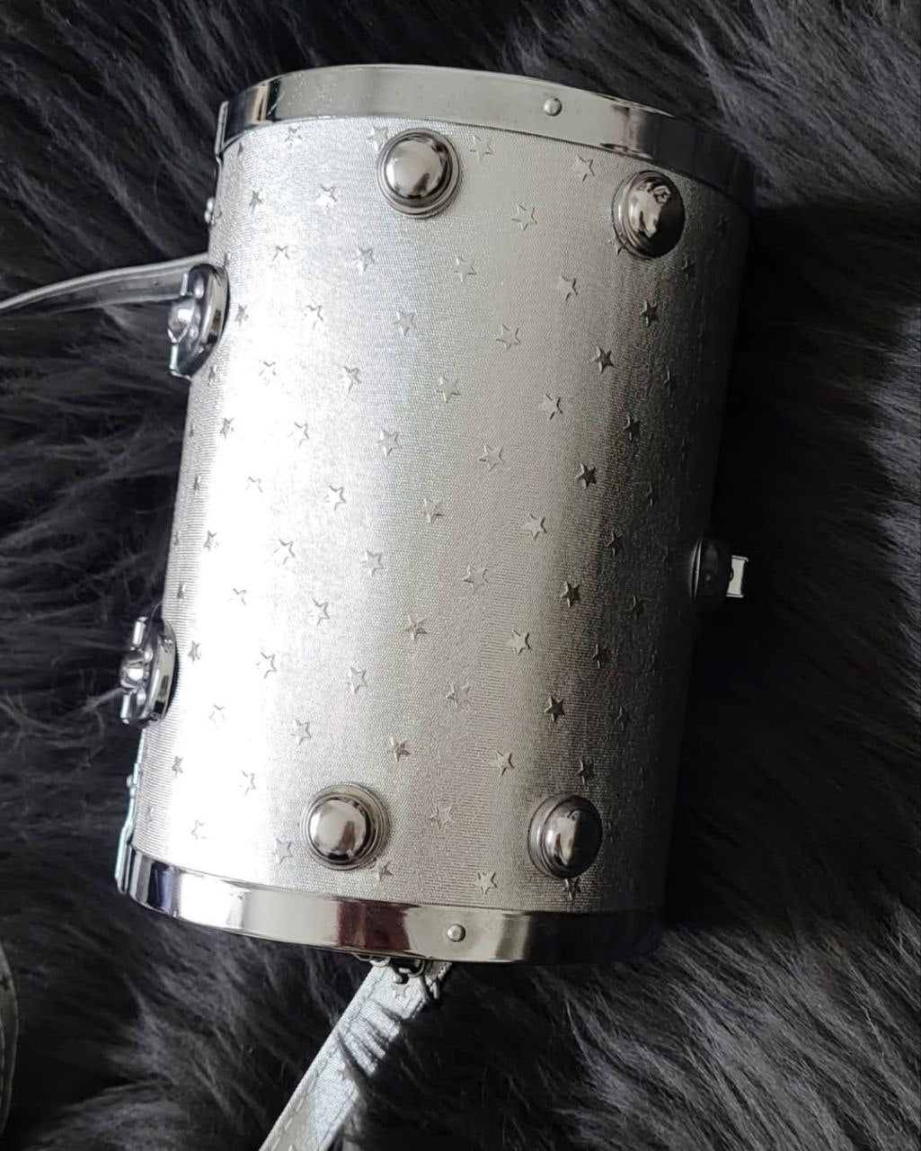 Silver clutch