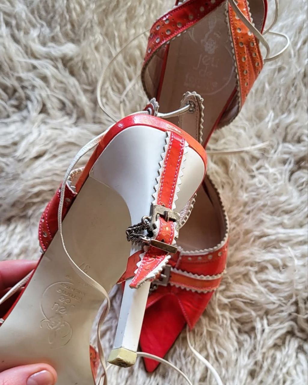 Crush leather. Size 37