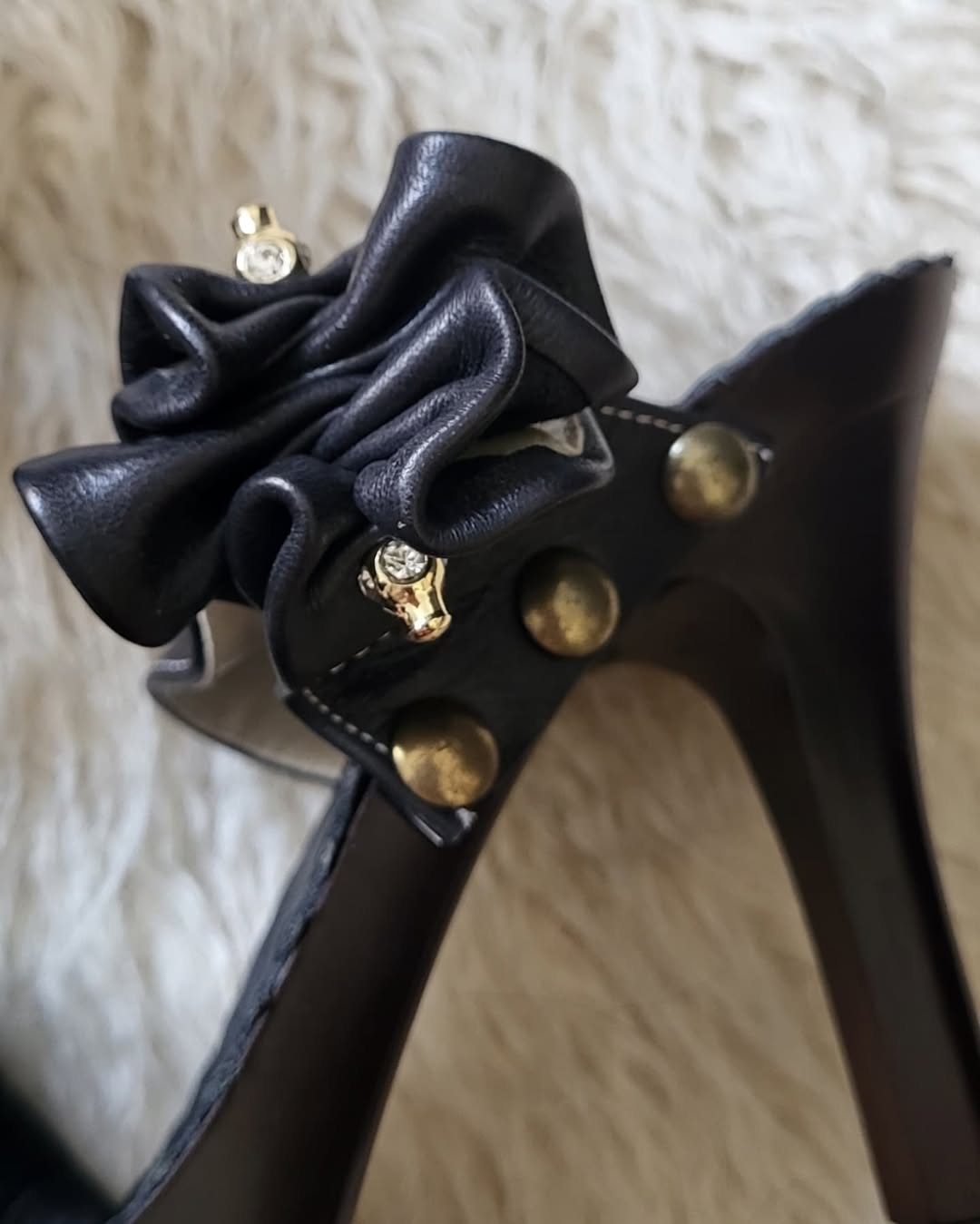 Playful flower. Size 37