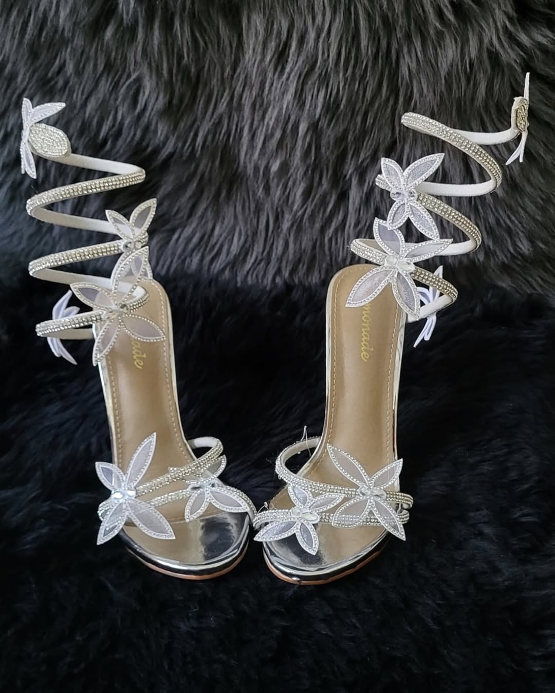 Butterfly heels. Size 39