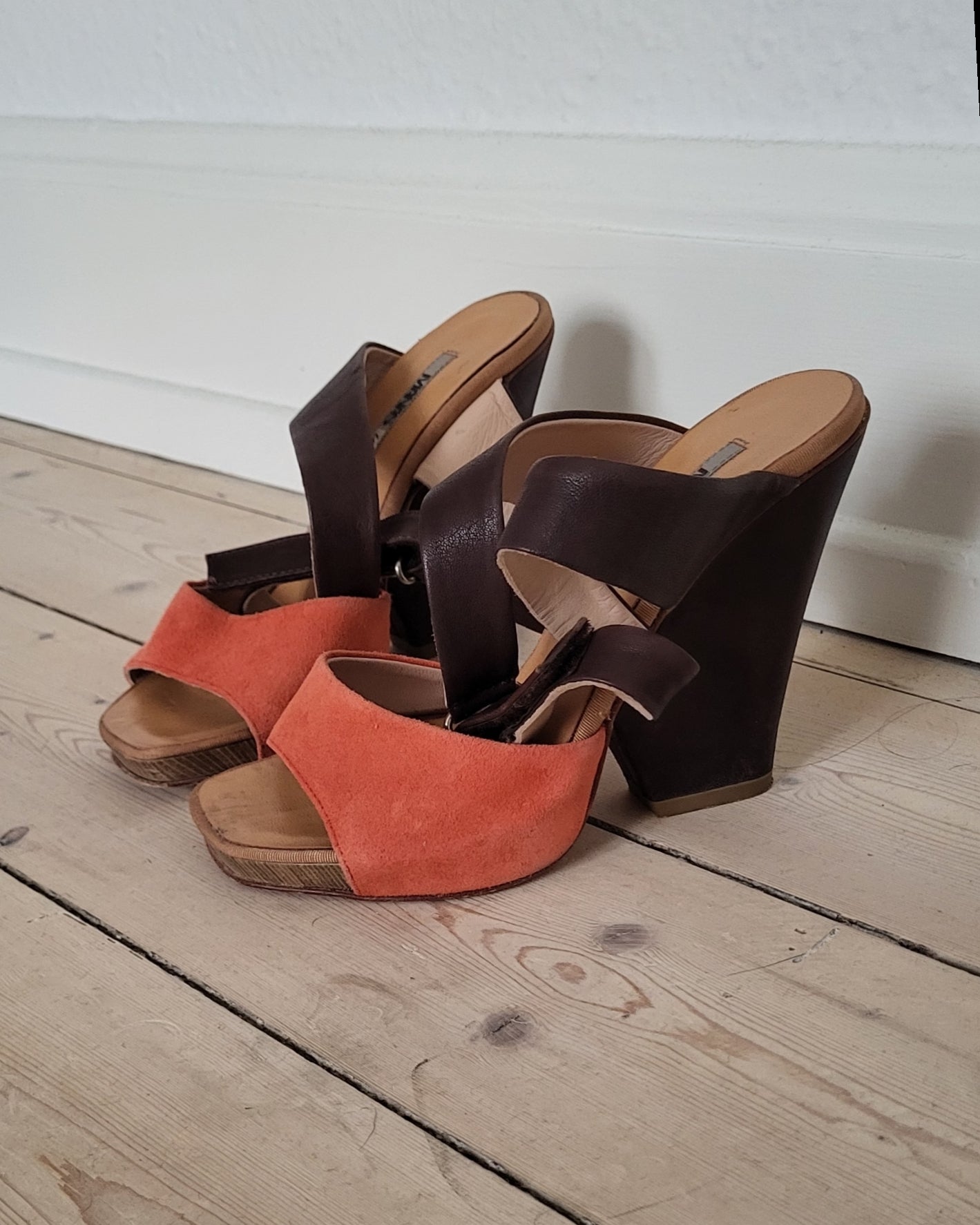 Italian hot. Size 37