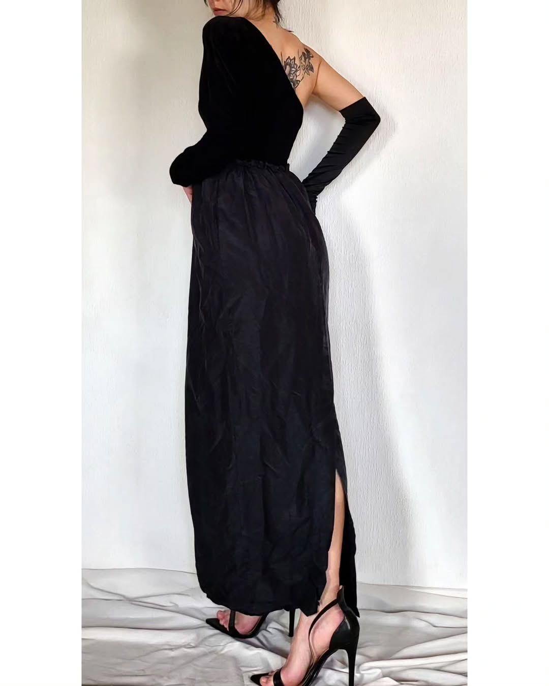 Asymmetric silk
