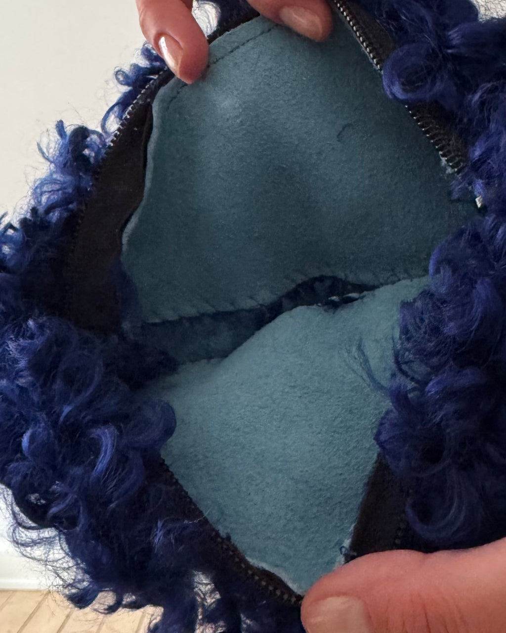 Blue sheep clutch