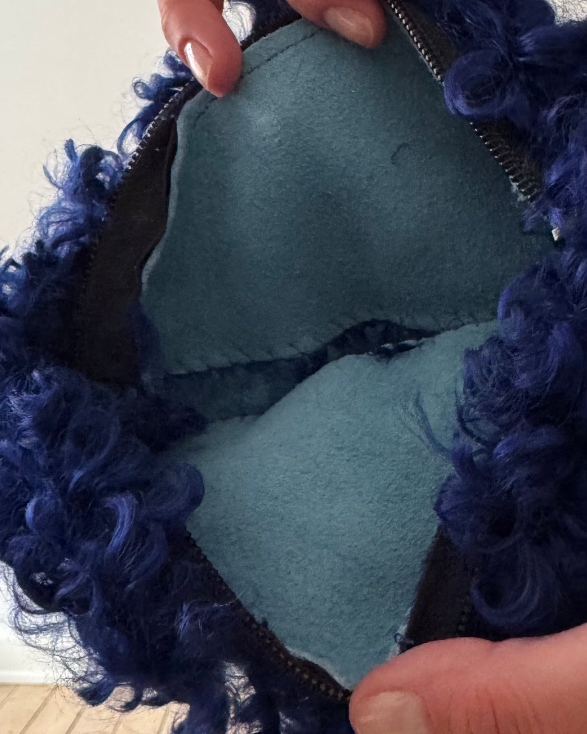 Blue sheep clutch