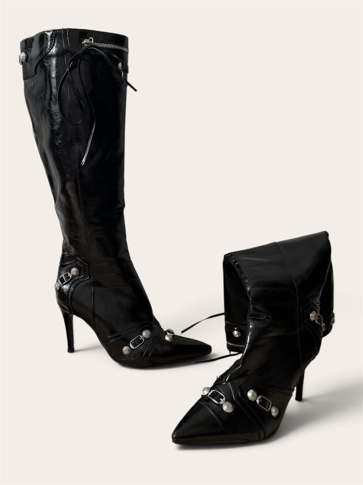 Sassy leather. Size 40/41