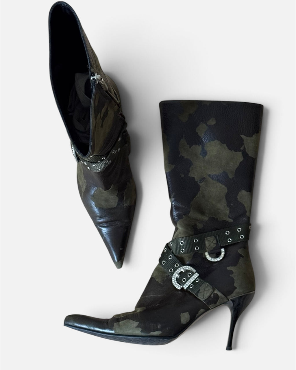 Camouflage boots. Size 39