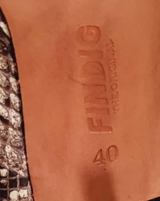Y2K crocodile boots. Size 39/40