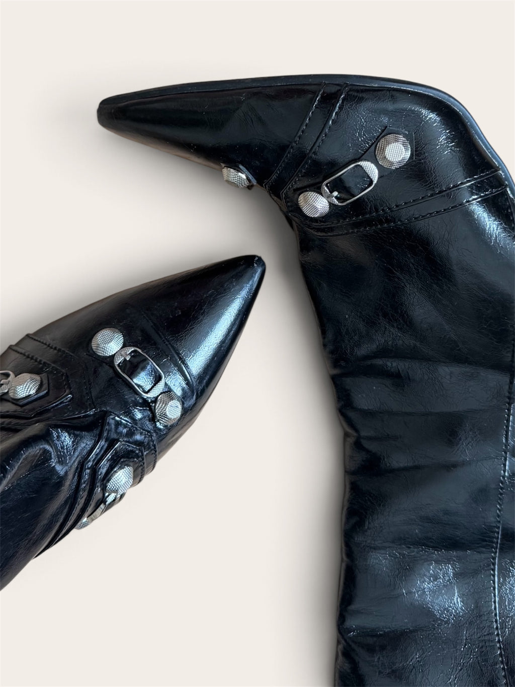Sassy leather. Size 40/41