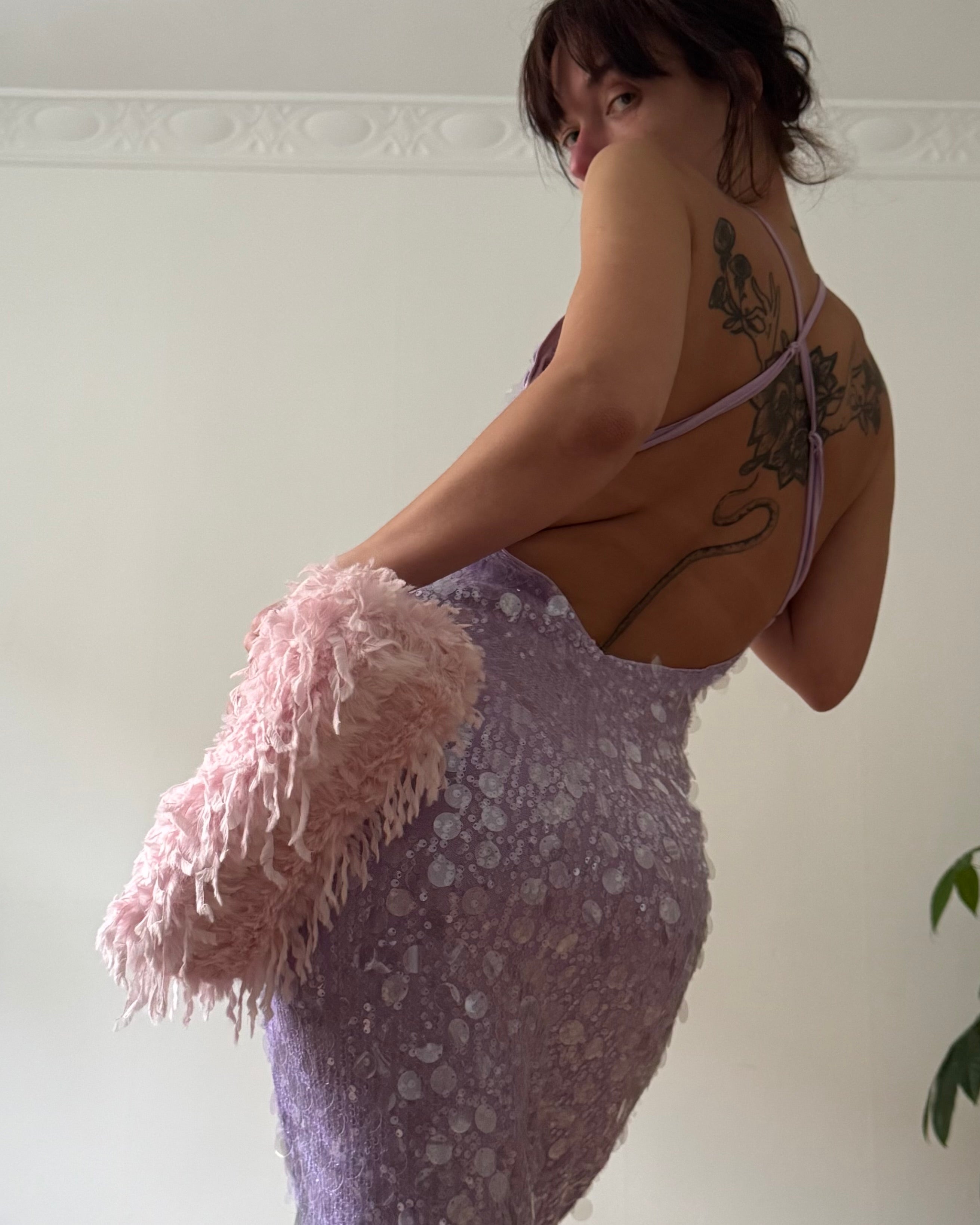 Pink feathers clutch