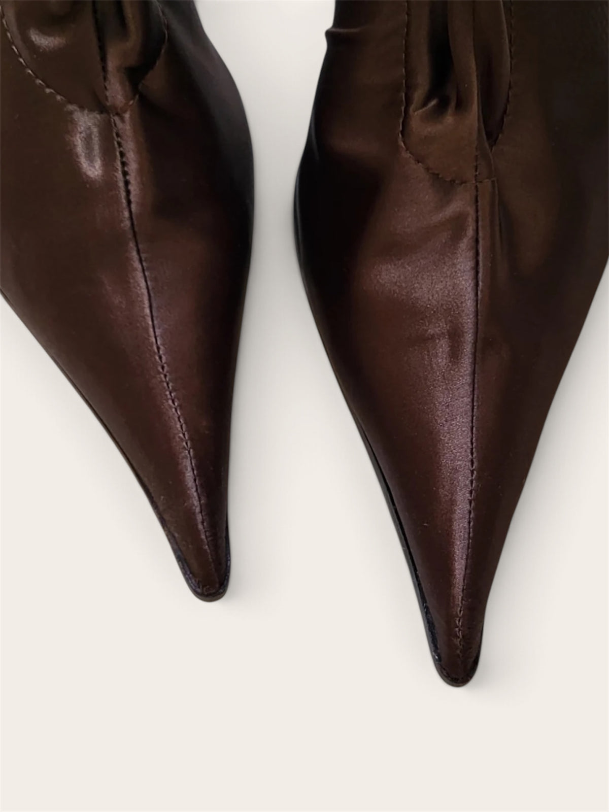 2000s Satin leather. Size 38