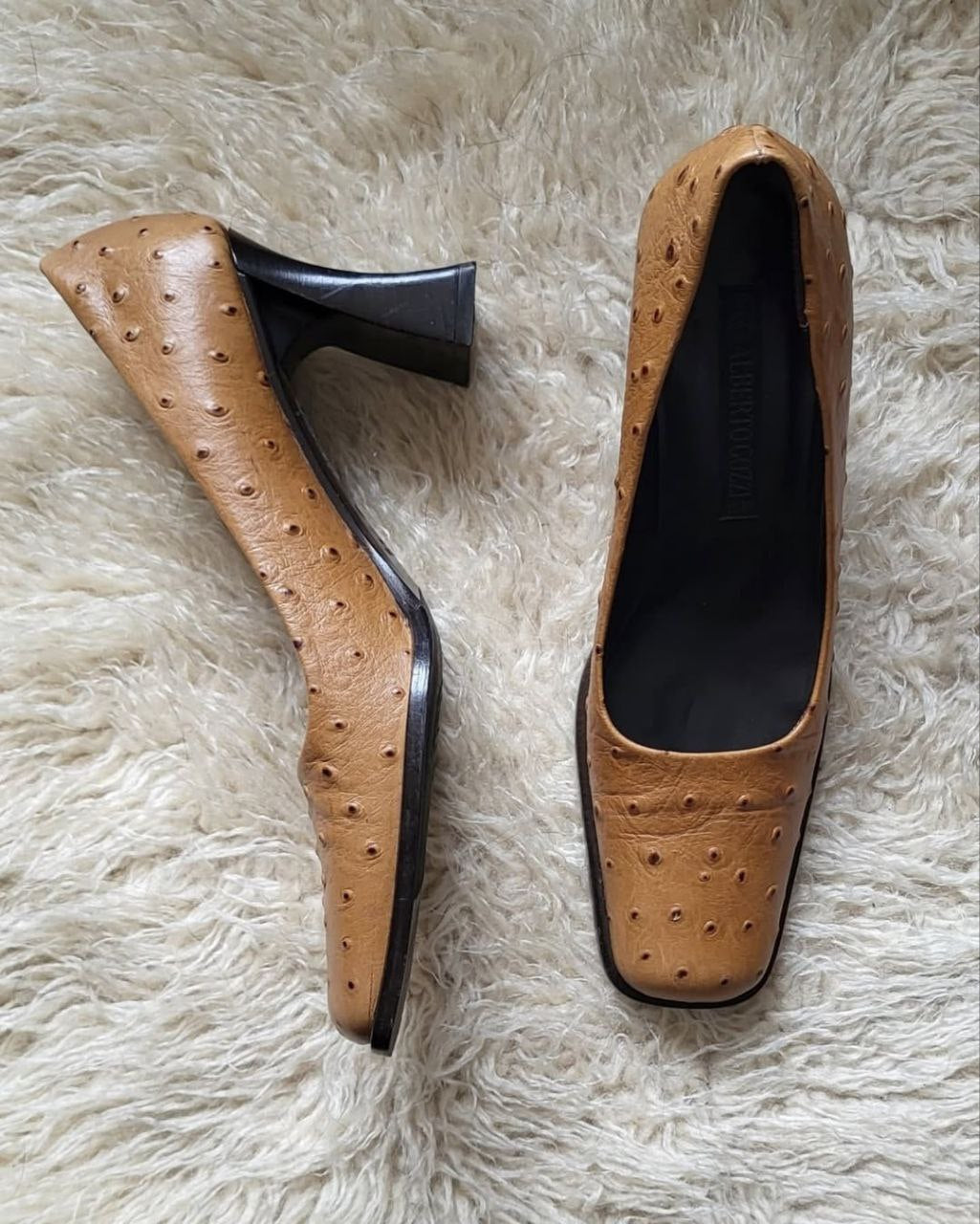 Italian leather. Size 38