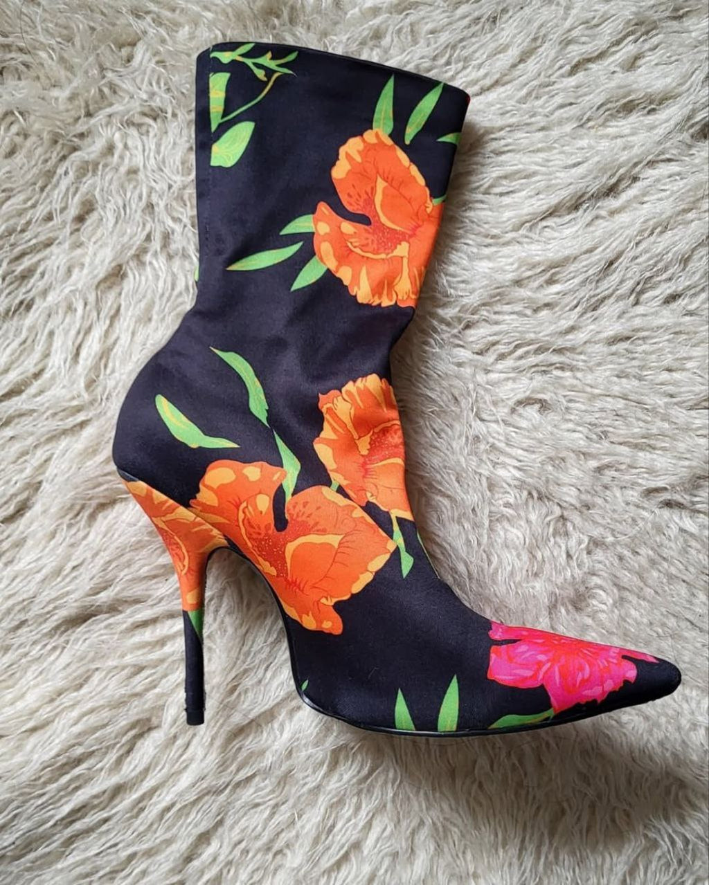 Floral chic. Size 39
