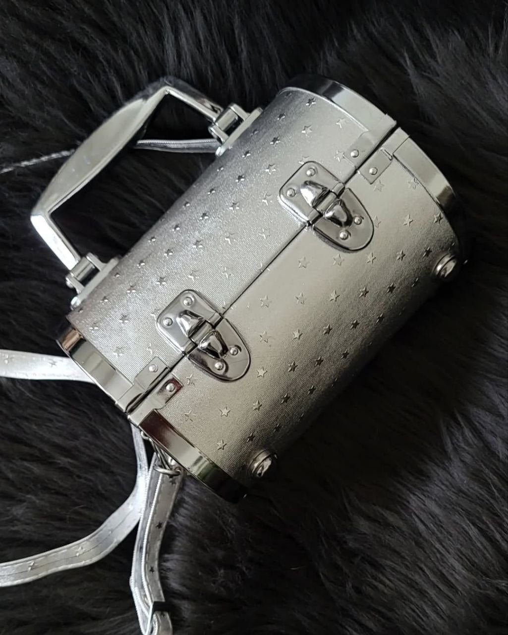 Silver clutch