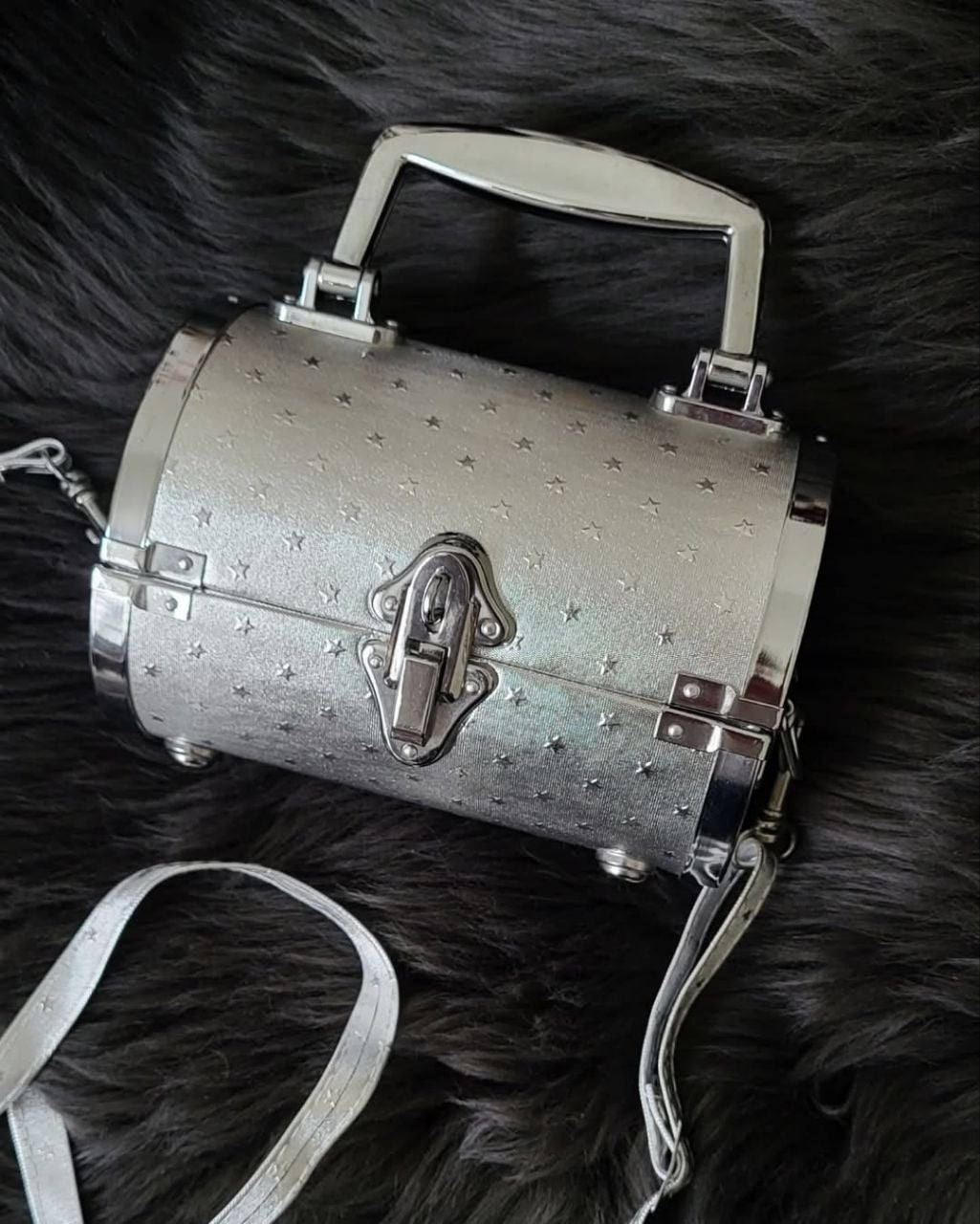 Silver clutch