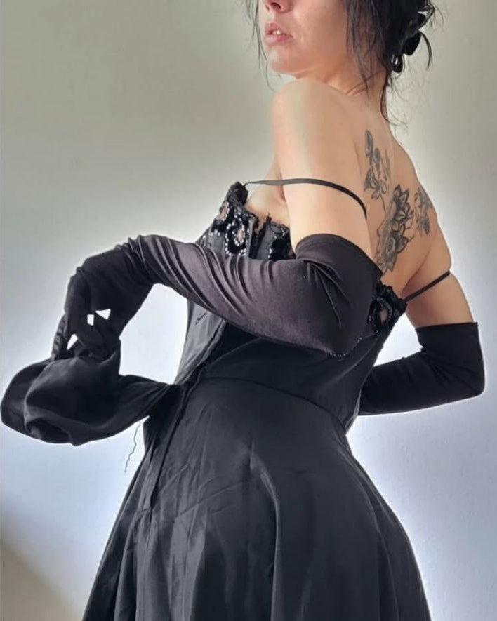 Old money eve