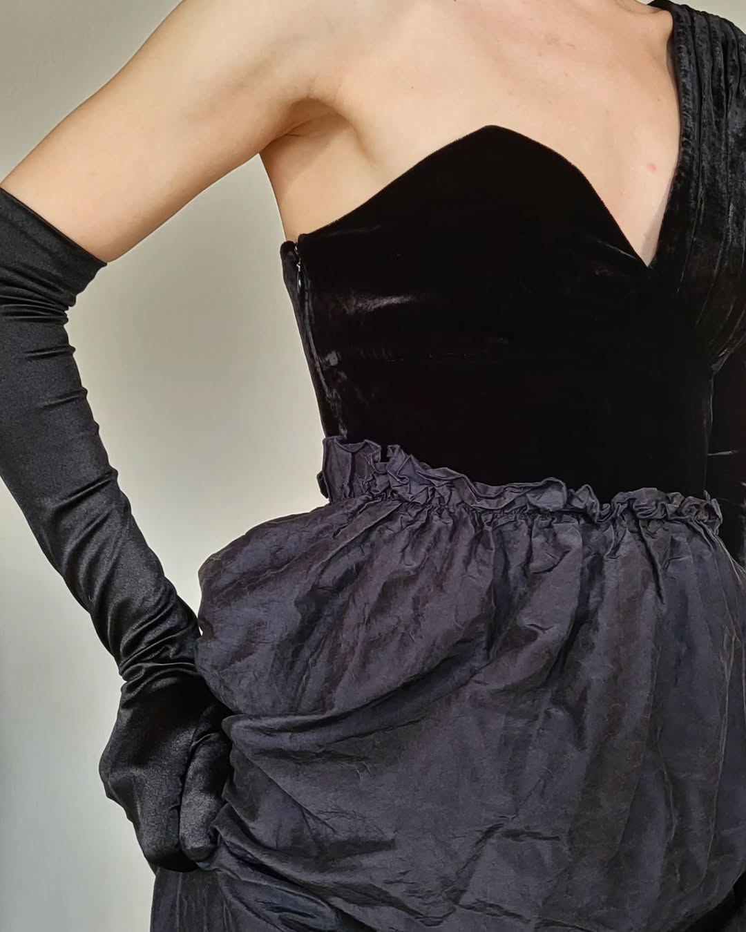 Asymmetric silk
