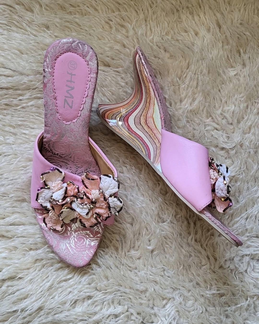 Pink abstract. Size 37