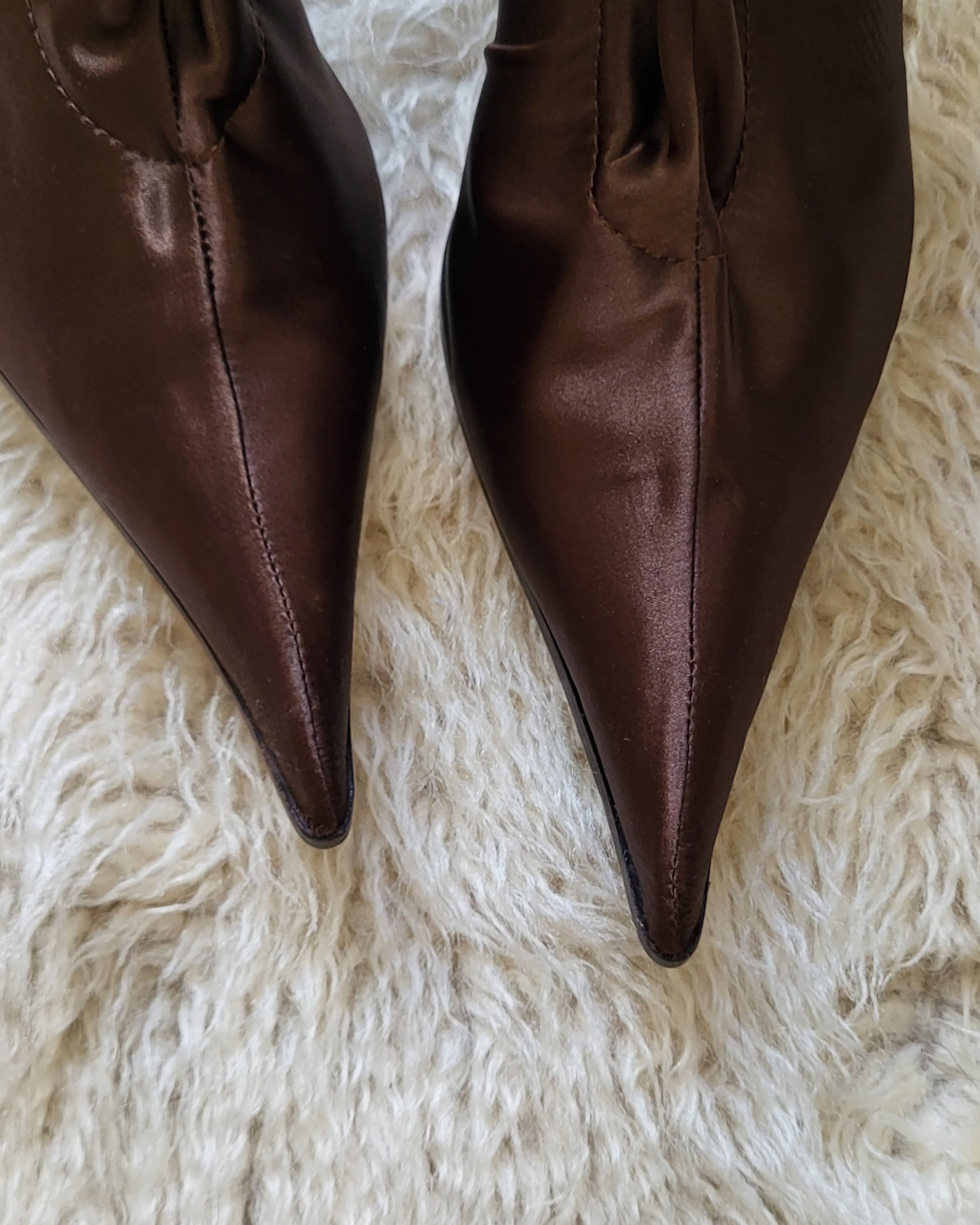 Satin leather. Size 38