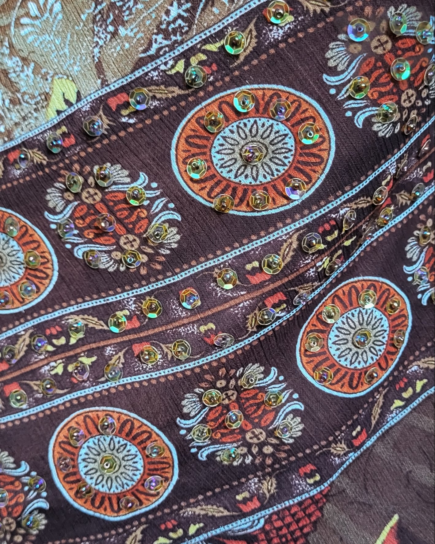 Gentle feminine midi