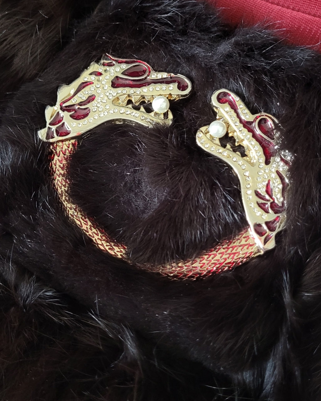 Fur dragon
