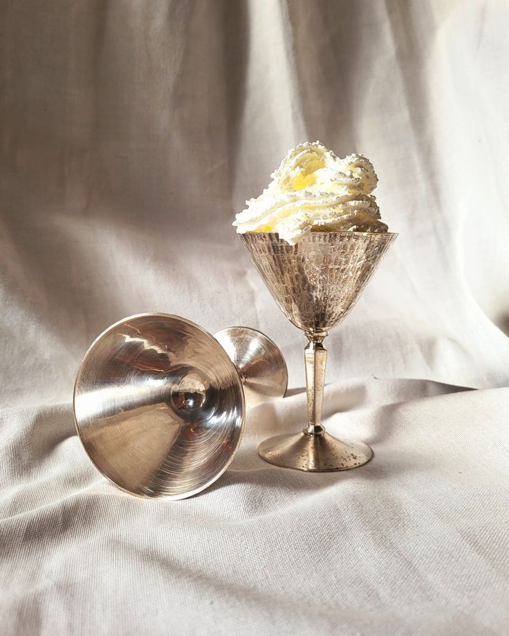 1900 cocktail. Set of 2